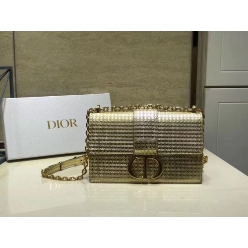 BOLSO SOLAPA Dior 30 MONTAIGNE DE BECERRO LISO C9230 dorado