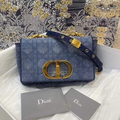 Dior BOLSO PEQUEÑO DIOR CARO Bordado Cannage efecto paja M9241 azul