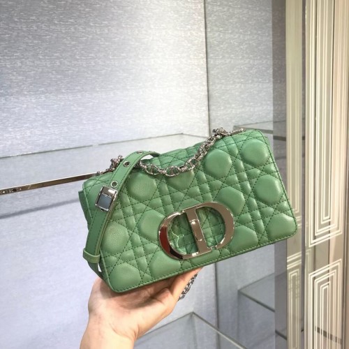 Dior BOLSO PEQUEÑO DIOR CARO Piel de becerro Cannage suave M9241 verde