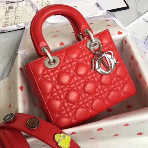 Insignias de la suerte de Dior Bolso de mano de piel de oveja original A88035 rojo