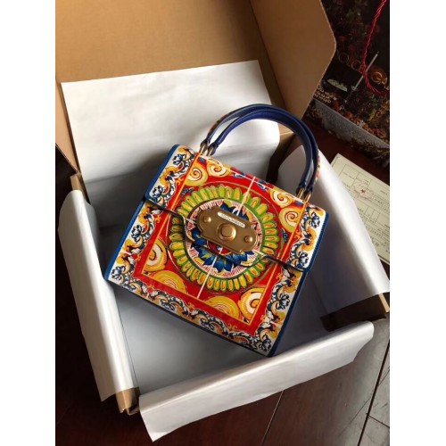 Dolce Gabbana SICILY Bolsos tote de piel de becerro de crisantemo 5588-2 azul