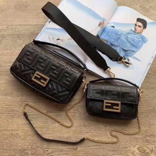 FENDI BAGUETTE Mini bolso de hombro 8BS017 negro
