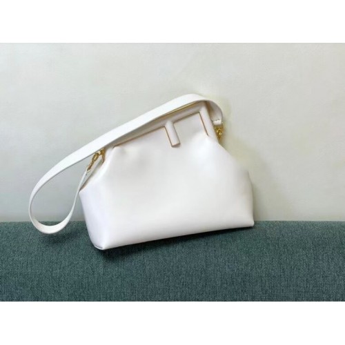 Bolso de piel FENDI FIRST MEDIUM 8BP127AB blanco