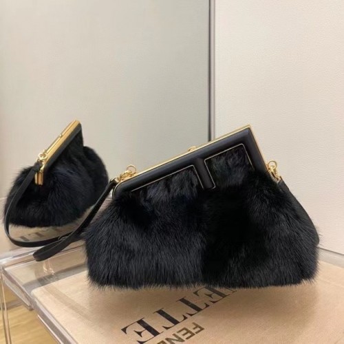 Bolso FENDI FIRST SMALL visón negro 8BP129A