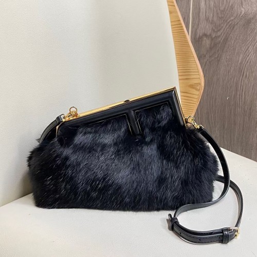 Bolso de visón FENDI FIRST SMALL 8BP129A negro