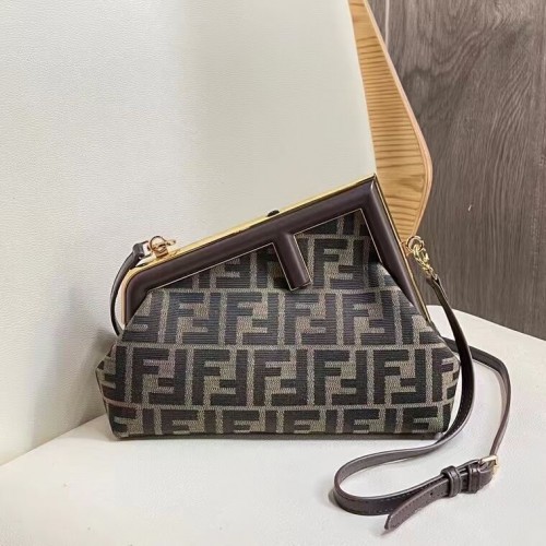 Bolsa de tela FENDI FIRST 5FB2322 Marrón