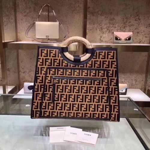 Bolso tote de cuero original FENDI Kan I 23589