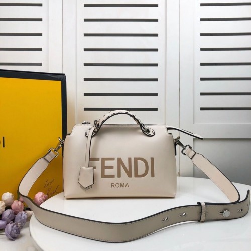 Bolso Boston de piel FENDI MEDIUM BY THE WAY 8BL146A beige