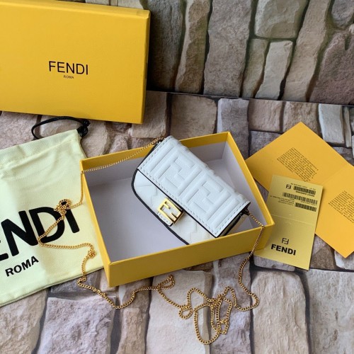 FENDI NANO BAGUETTE CHARM napa 7AR844 Blanco