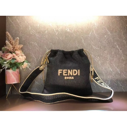 FENDI PACK SMALL POUCH Bolso pequeño de paja trenzada F1529 negro