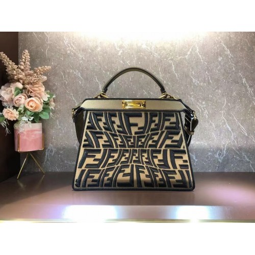 FENDI PEEKABOO ICONIC ESSENTIALLY bolso de cuero F1516 Caqui