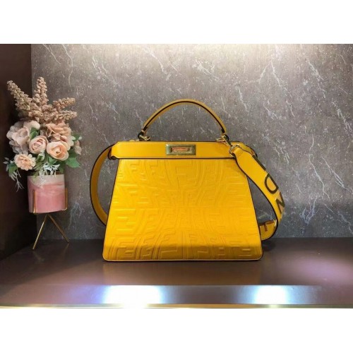 FENDI PEEKABOO ICONIC ESSENTIALLY bolso de cuero F1519 amarillo