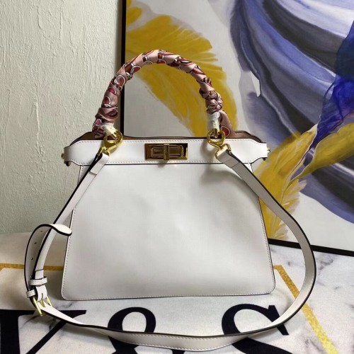 FENDI PEEKABOO ICONIC MEDIUM Bolso de piel blanco F6946