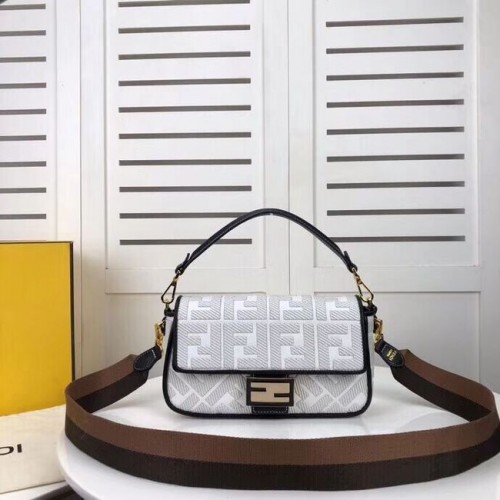 Bolso de tela FENDI F0386 blanco