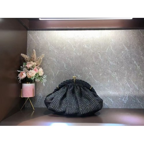 Bolso de rafia FENDI F7641 negro