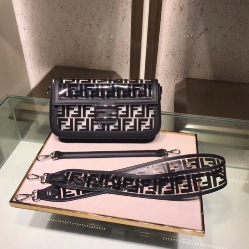 Bolso tote Fendi BAGUETTE MINI PU 8BS018 negro