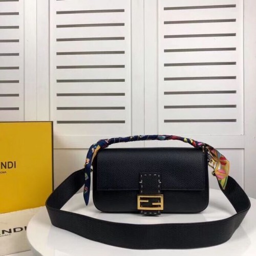 Fendi BAGUETTE bolso de piel F2466 negro