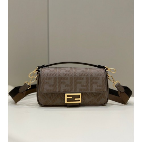 Bolso de tela Fendi Baguette Chain FF 8BR600A gris