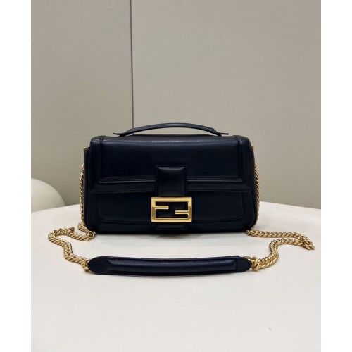 Fendi Baguette Bolso de piel de oveja 8BR6551 negro