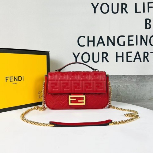 Bolso Fendi Baguette de napa F0881 rojo