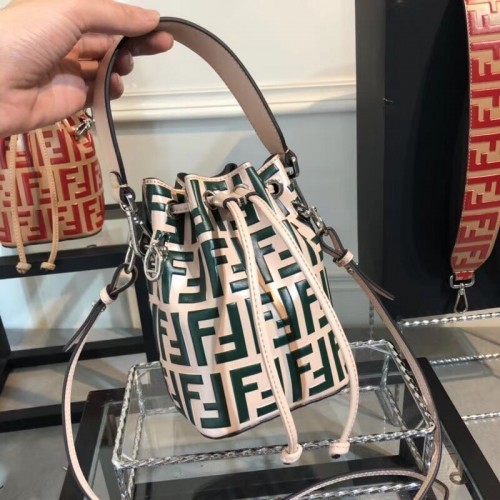Fendi KAN I LOGO Bolso F0835 VERDE