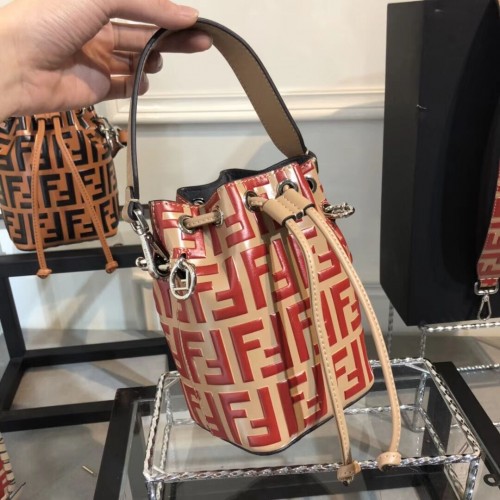 Fendi KAN I LOGO Bolso F0835 rojo