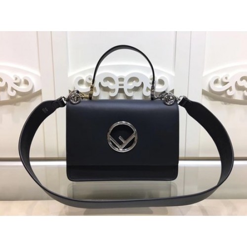 Fendi KAN I Bolso de cuero FD2670 Negro