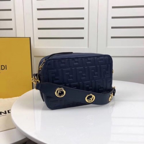 Fendi MINI CAMERA CASE bolso de cuero 8BS019A azul