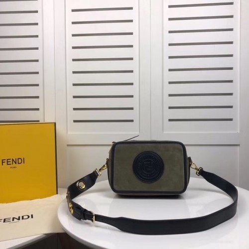Fendi MINI CAMERA CASE bolso de ante 8BS019A verde