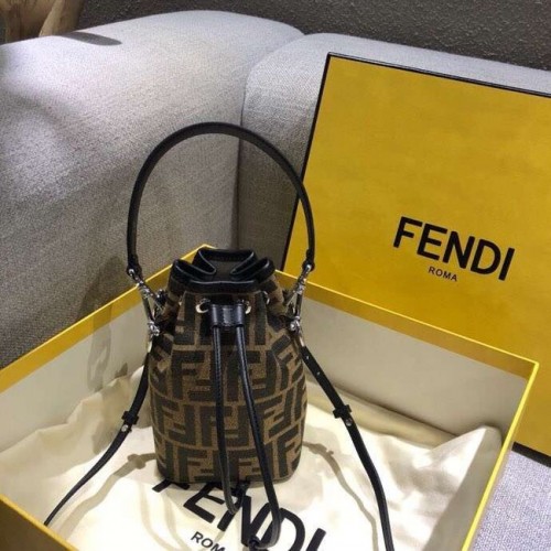 Minibolso Fendi MON TRESOR 8BS010 negro