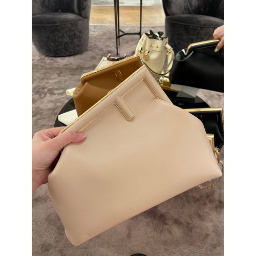 Bolso de embrague de cuero original Fendi 56833 Crema