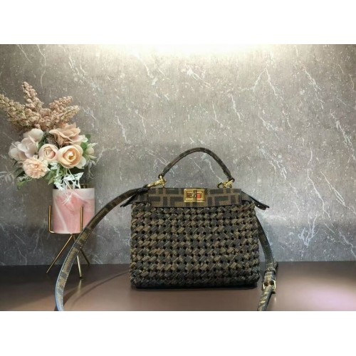 Fendi PEEKABOO ISEEU bolso tejido F6363 marrón