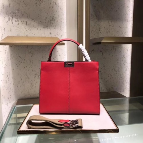 Fendi PEEKABOO REGULAR Bolso de mano en cuero romano rojo 8BN304A
