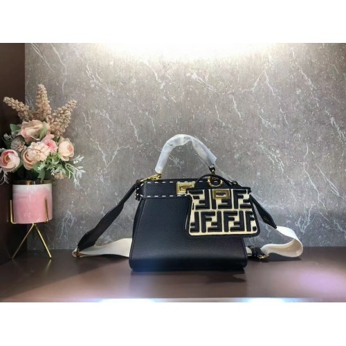 Fendi Peekaboo ISeeU Bolso pequeño de piel F8636 NEGRO