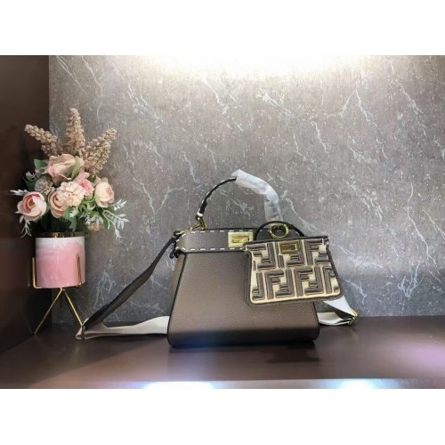 Fendi Peekaboo ISeeU Bolso pequeño de piel F8636 gris