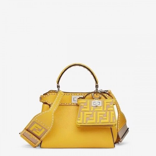 Fendi Peekaboo ISeeU Bolso pequeño de piel F8636 amarillo