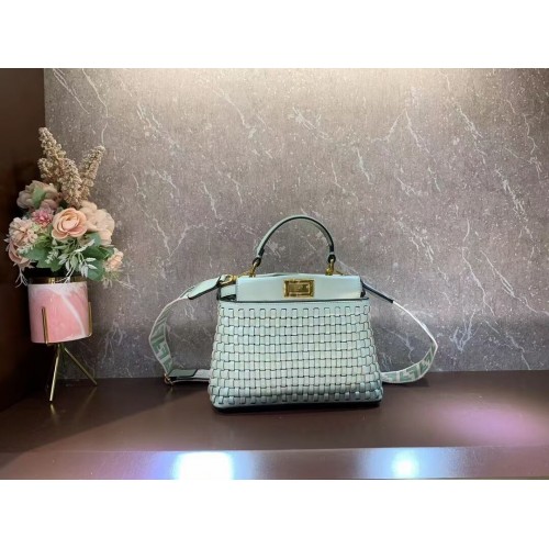Fendi Peekaboo Mini bolso de cuero trenzado 8BN244A verde