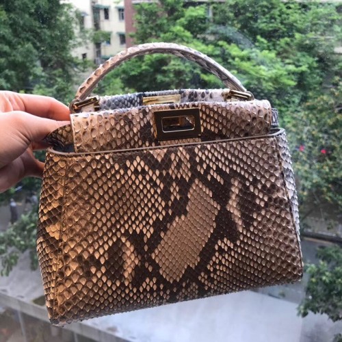 Bolso tote Fendi de piel de pitón 9912