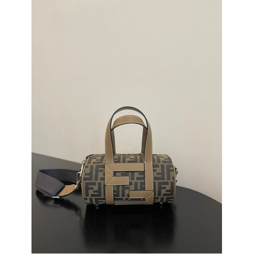 Bolso Fendi Small Boston en tela tapiz gris paloma 8BS5567A
