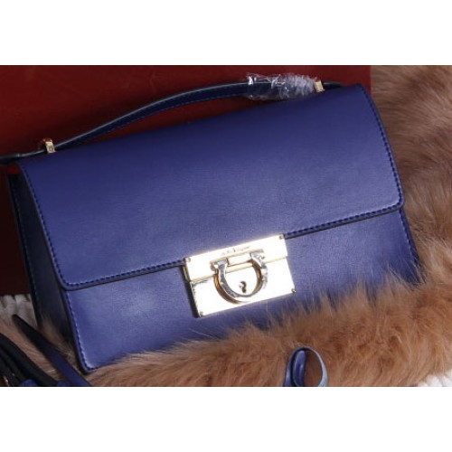 Bolso de hombro mediano Ferragamo de piel de becerro SF099 Royal