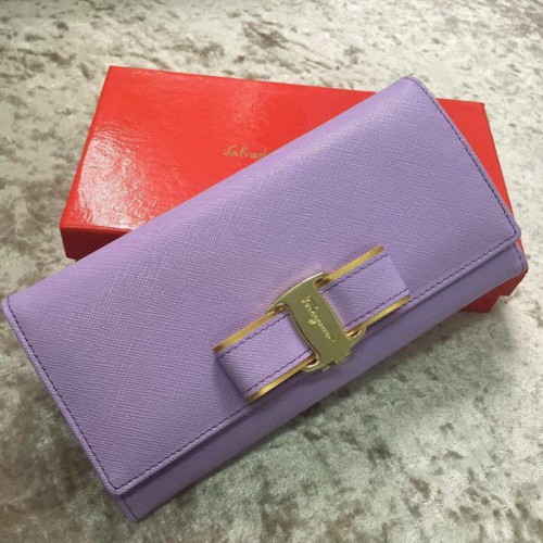 Ferragamo Continental Wallet Piel de becerro SF30200 Lavanda