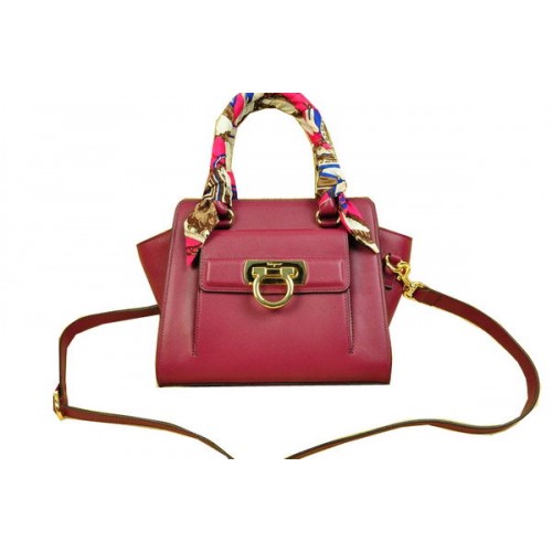 Ferragamo Bolso tote de hombro de piel de becerro suave SF8815 Borgoña