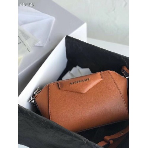 GIVENCHY Bolso de hombro de cuero original 1870 marrón