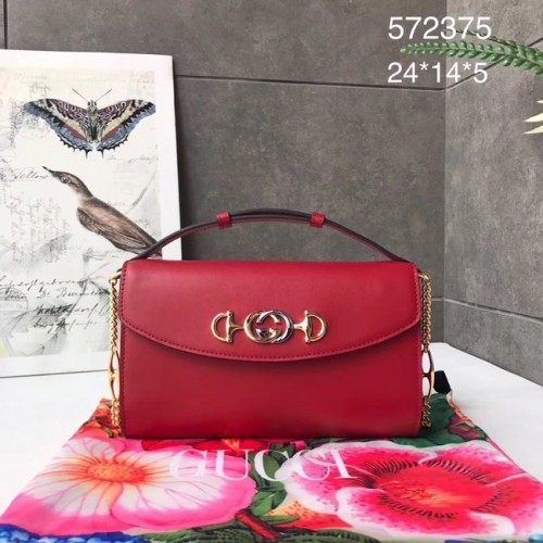 GUCCI Zumi pequeño bolso de hombro de cuero 572375 rojo