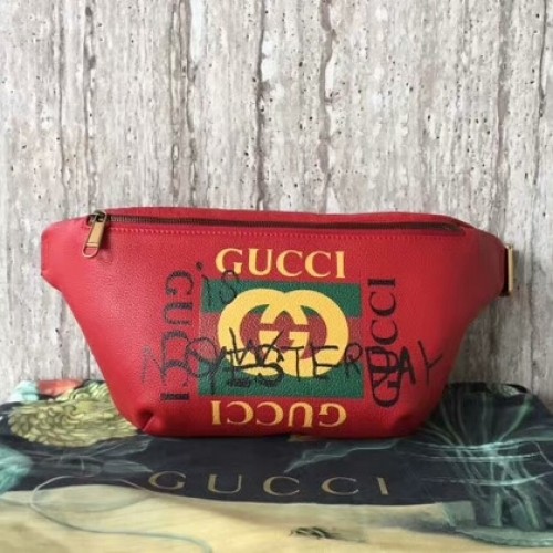 Bolsillo de piel de becerro Gucci 493869 rojo