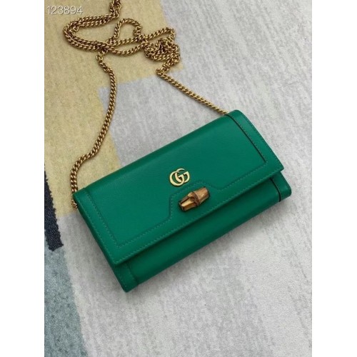 Cartera de cadena Gucci Diana con bambú 658243 verde