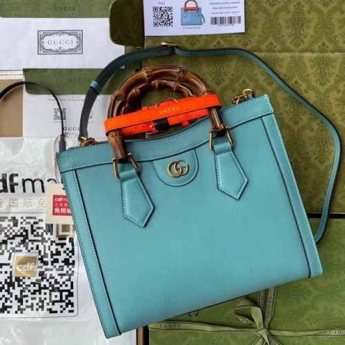 Bolso tote pequeño Gucci Diana 660195 azul cielo