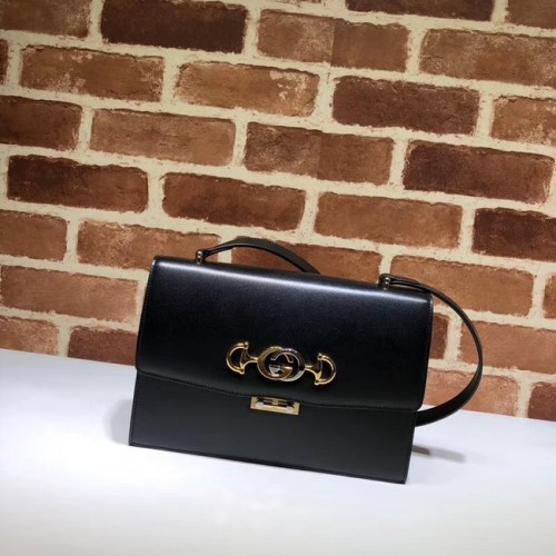 Gucci GG bolso de hombro de cuero A576388 negro