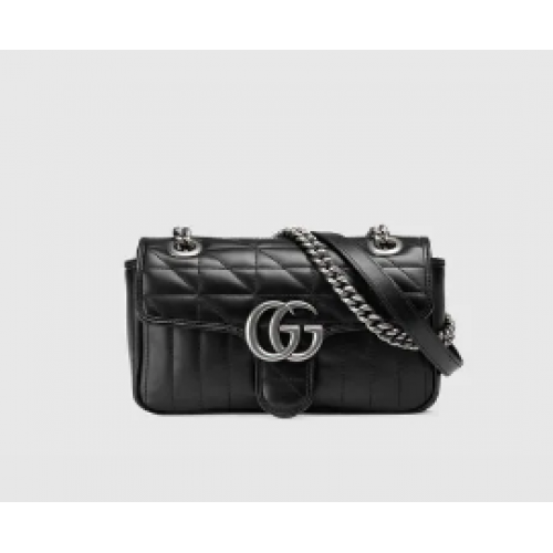 Gucci GG Marmont matelasse mini bolso 446744 negro