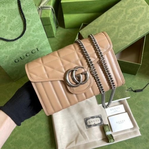 Gucci GG Marmont matelasse mini bolso 474575 Rosa beige